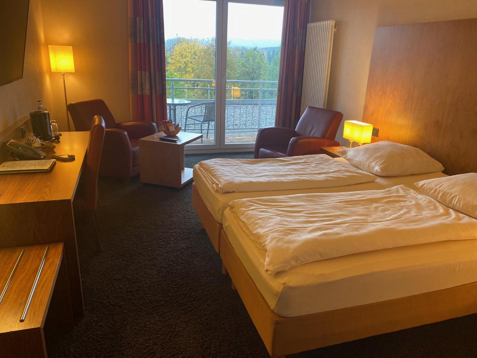 Seehotel Kell am See Bagian luar foto