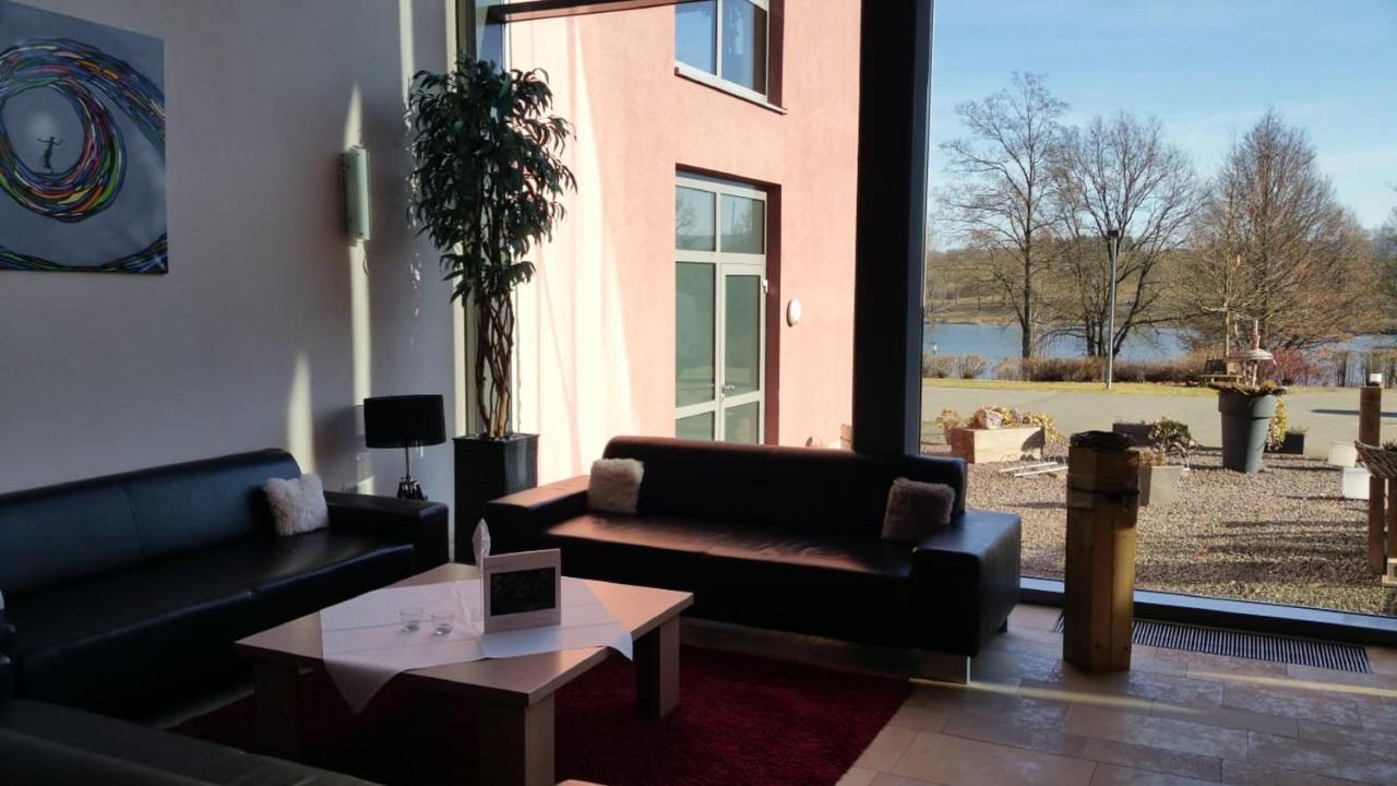 Seehotel Kell am See Bagian luar foto